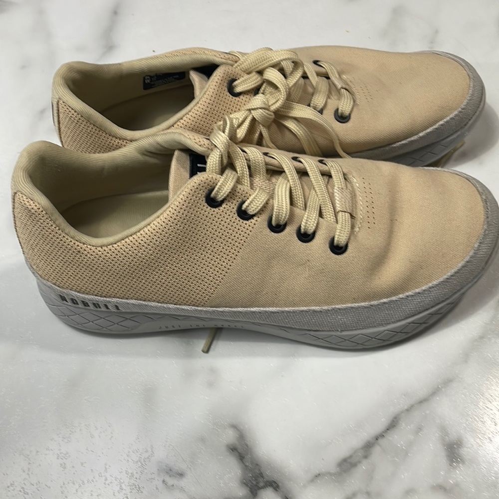 Sand canvas size 8.5 womens trainer shoe from Nobull. Used once